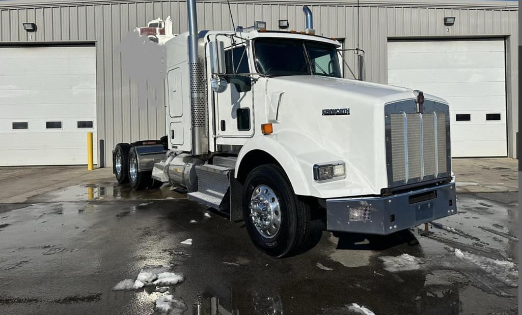 Image of Kenworth T800 Primary image