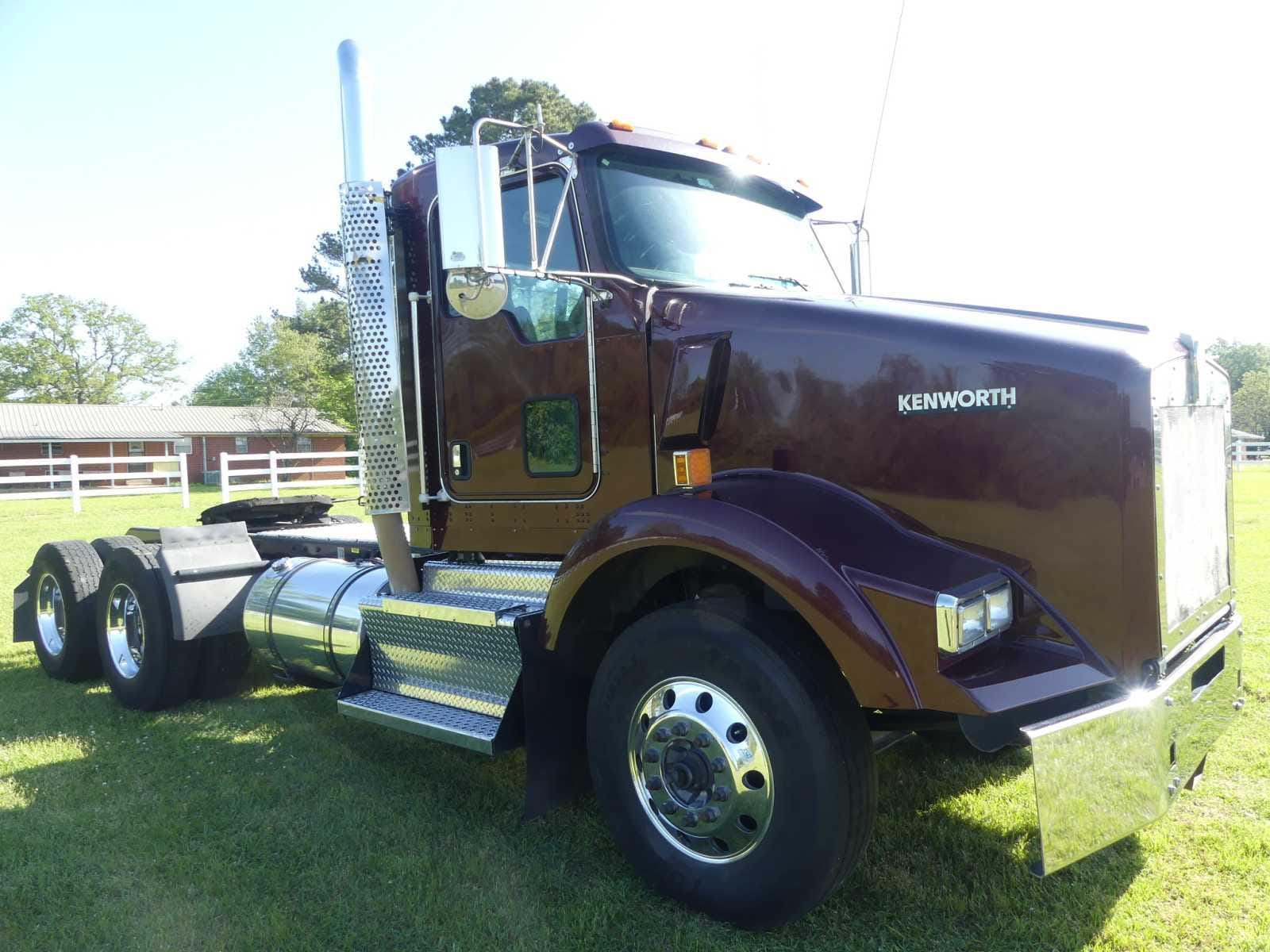 Main image Kenworth T800