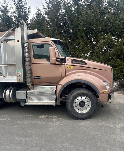 Image of Kenworth T880 equipment image 3