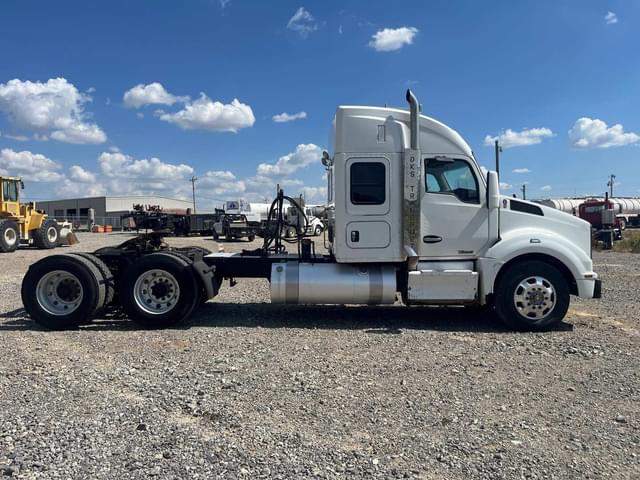 Image of Kenworth T880 equipment image 3