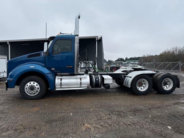 Image of Kenworth T880 equipment image 1