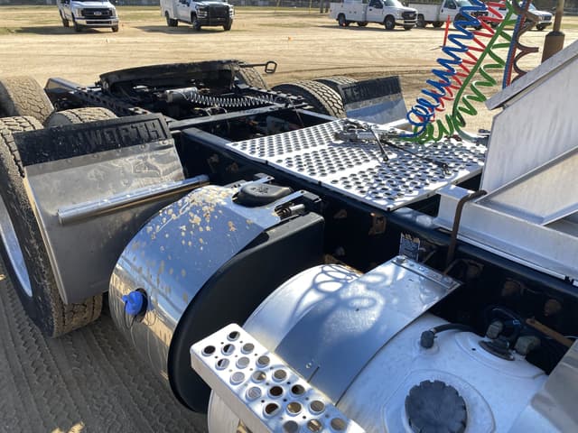 Image of Kenworth T800 equipment image 4