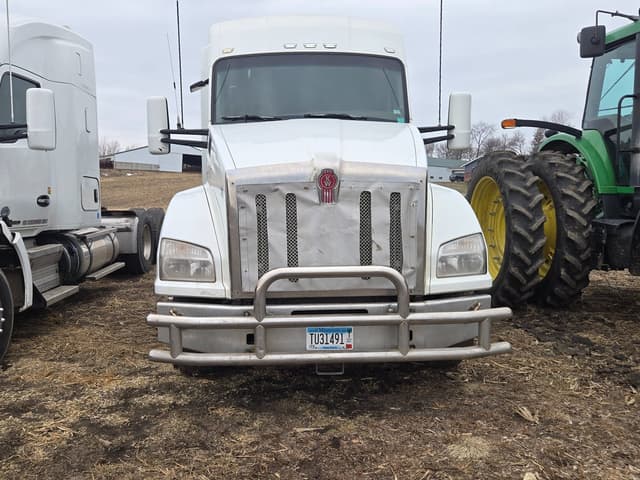 Image of Kenworth T880 equipment image 2