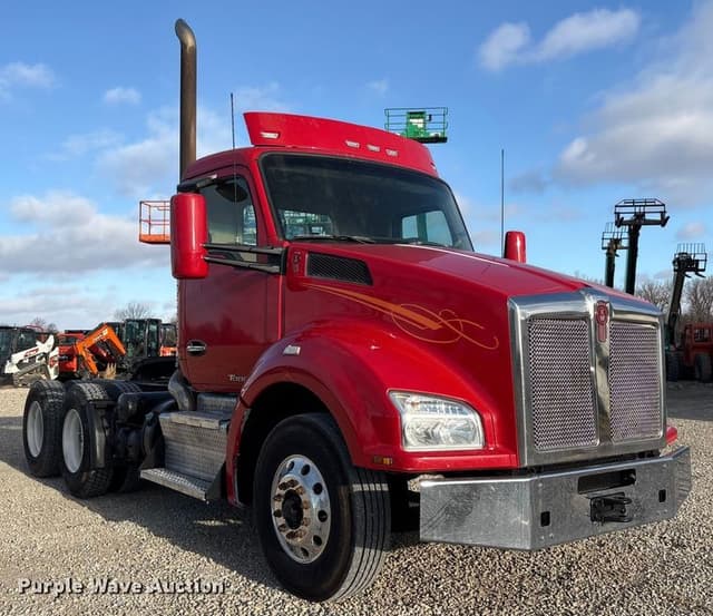 Image of Kenworth T880 equipment image 2