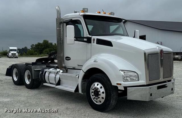 Image of Kenworth T880 equipment image 2