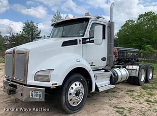 Main image Kenworth T880