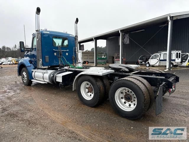 Image of Kenworth T880 equipment image 2