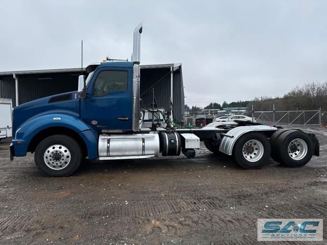 Image of Kenworth T880 equipment image 1