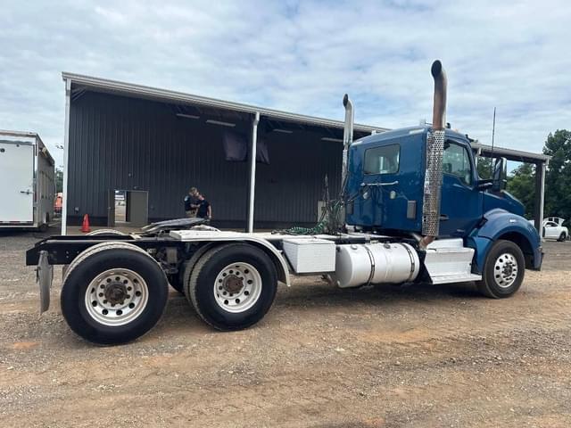 Image of Kenworth T880 equipment image 3