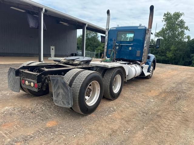 Image of Kenworth T880 equipment image 4