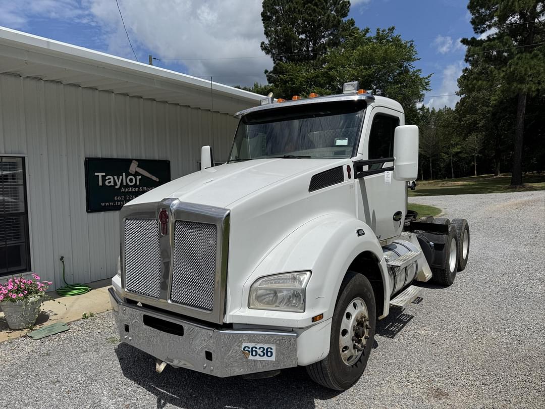 Image of Kenworth T880 Primary image