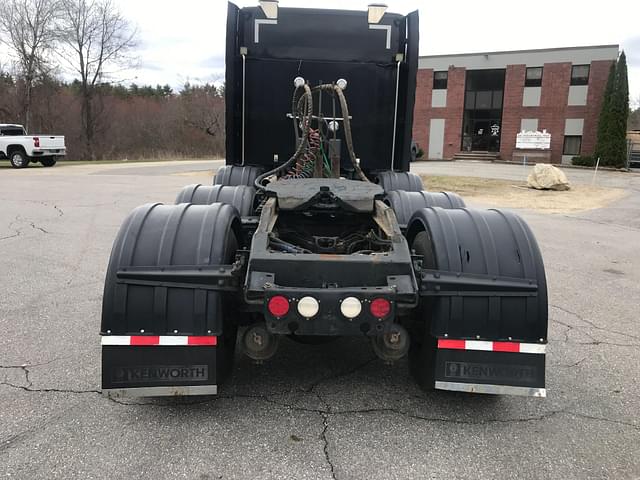 Image of Kenworth T880 equipment image 3