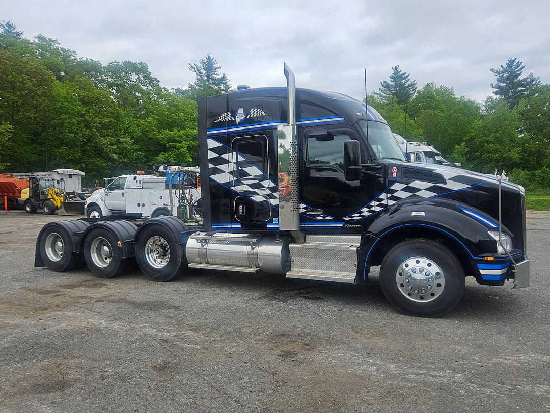 Image of Kenworth T880 Primary Image