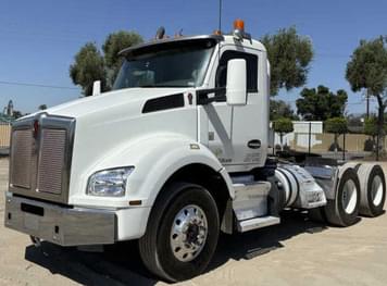 Main image Kenworth T880