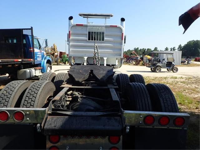 Image of Kenworth W9 equipment image 4