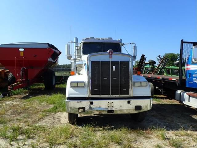 Image of Kenworth W9 equipment image 1