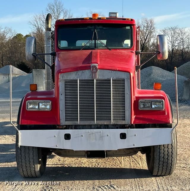 Image of Kenworth W900 equipment image 1