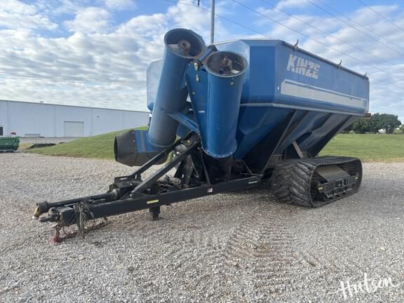 Image of Kinze 1100 equipment image 1