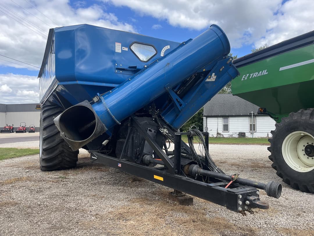 Image of Kinze 1100 Image 1