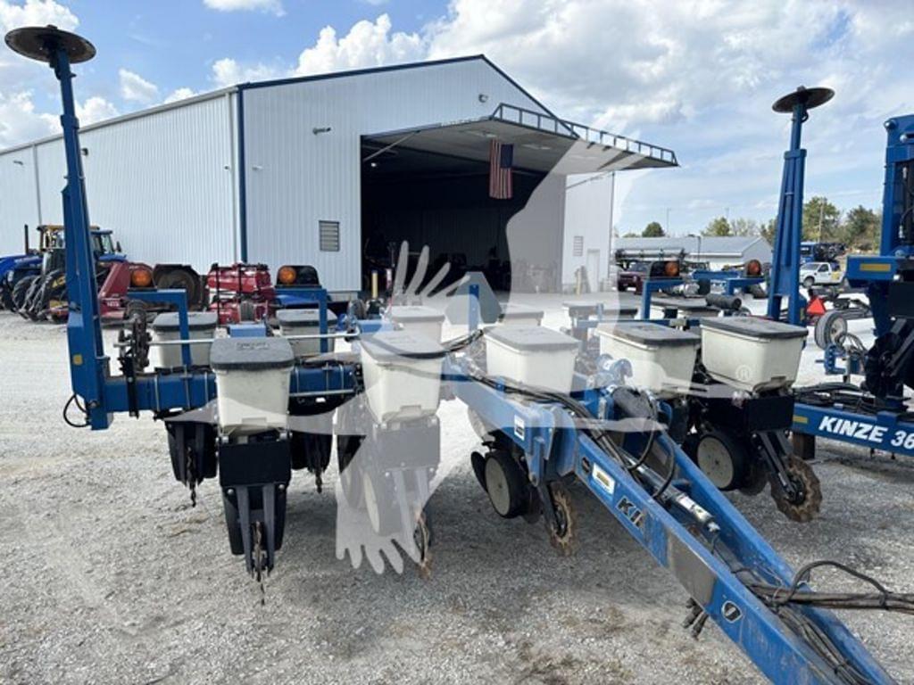 Image of Kinze 3000 Primary image