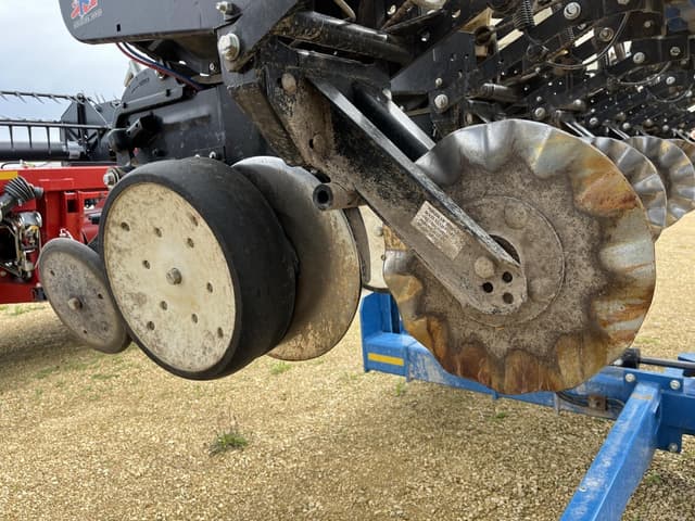 Image of Kinze 3500 equipment image 4