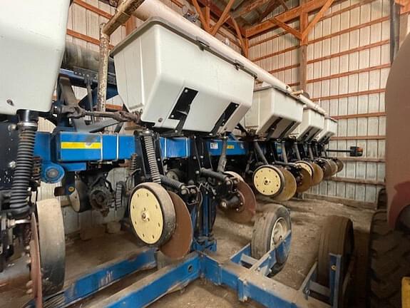 Image of Kinze 3600 equipment image 1