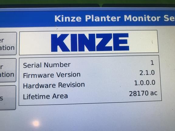 Image of Kinze 3600 equipment image 4