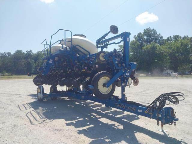 Image of Kinze 3600 equipment image 2
