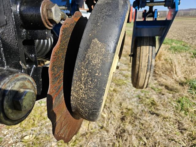 Image of Kinze 3600 equipment image 3