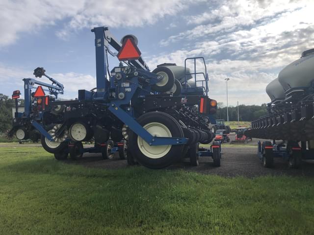 Image of Kinze 3600ASD equipment image 3