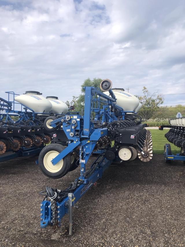 Image of Kinze 3600ASD equipment image 1