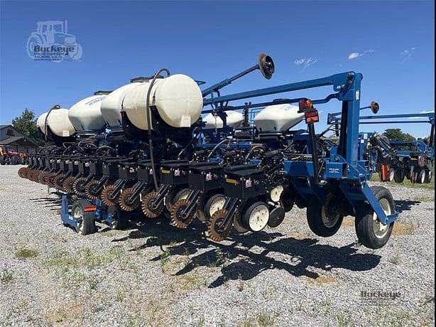 Image of Kinze 3600ASD equipment image 3