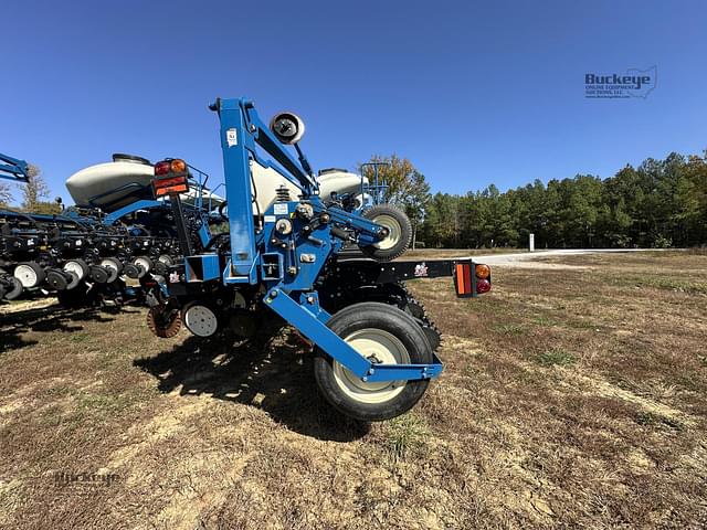 Image of Kinze 3600ASD equipment image 2