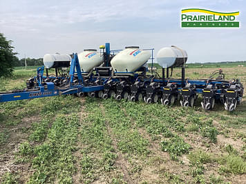 Main image Kinze 3660