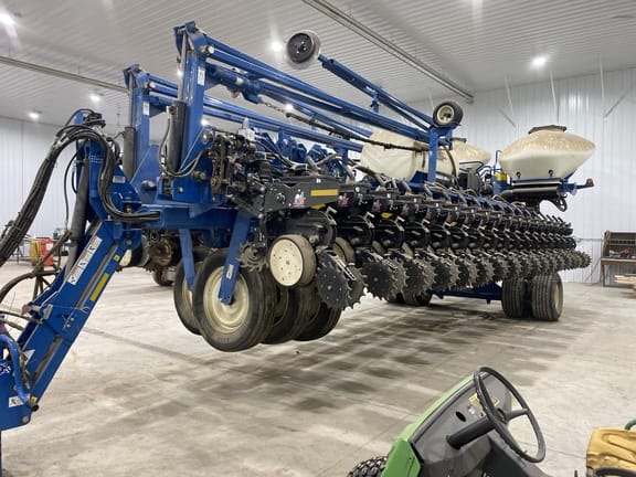 Main image Kinze 3700