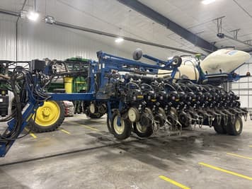 Main image Kinze 3700