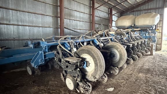 Image of Kinze 4900 Primary image