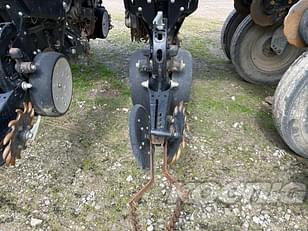 Main image Kinze 4900 12