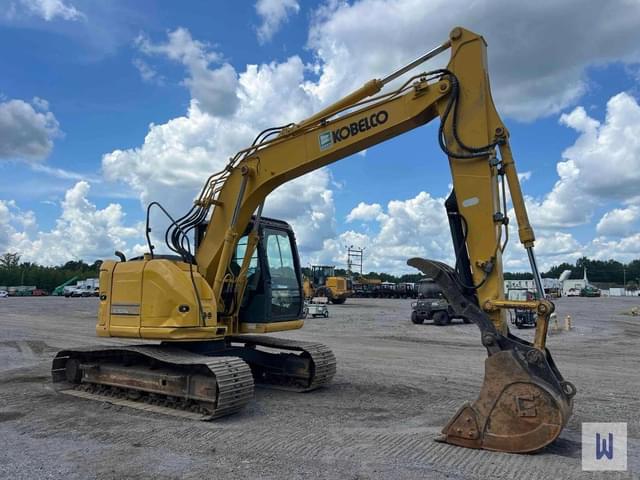 Image of Kobelco SK140SRLC-3 equipment image 2