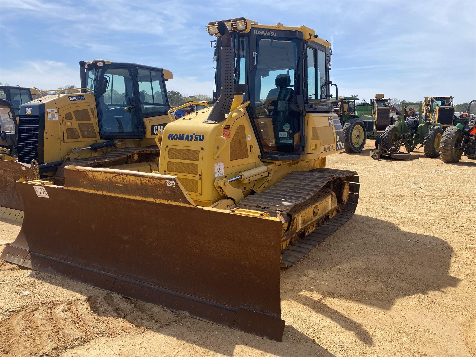Main image Komatsu D37PX