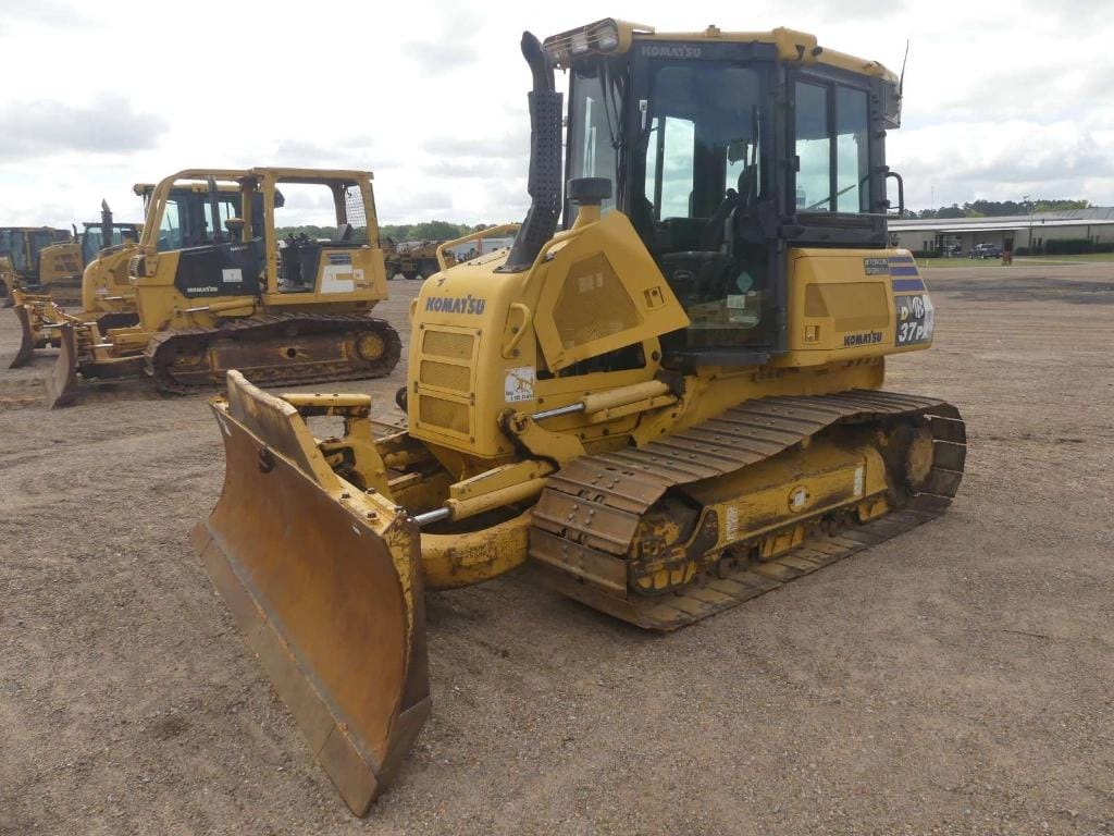 2015 Komatsu D37PX-23 Equipment Image0