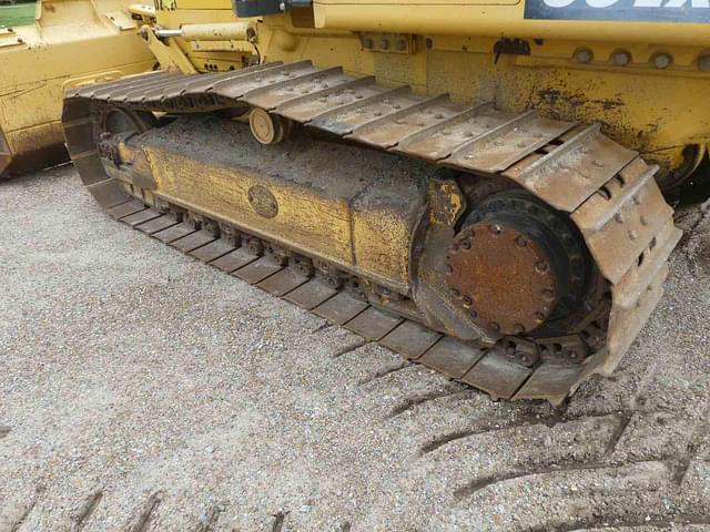 Image of Komatsu D39EX-23 equipment image 4