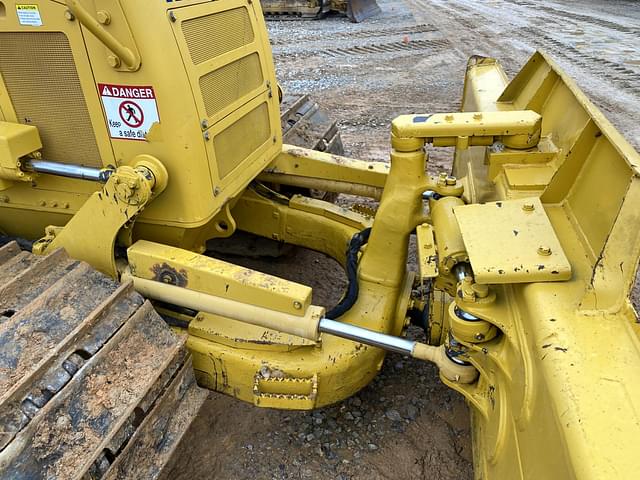 Image of Komatsu D39PXI equipment image 4