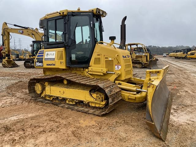 Image of Komatsu D39PXI equipment image 3