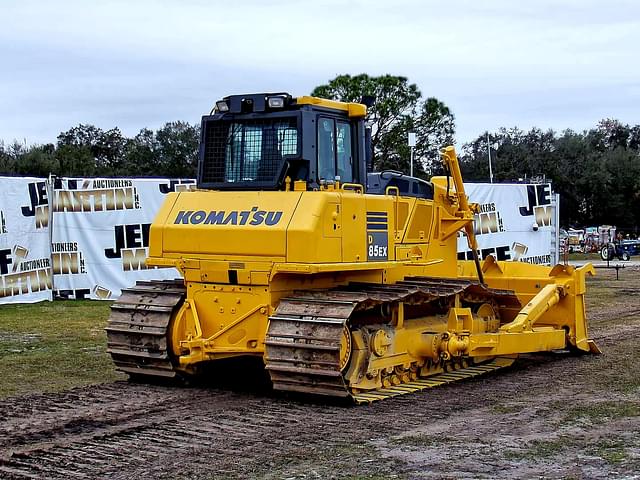 Image of Komatsu D85EX equipment image 4