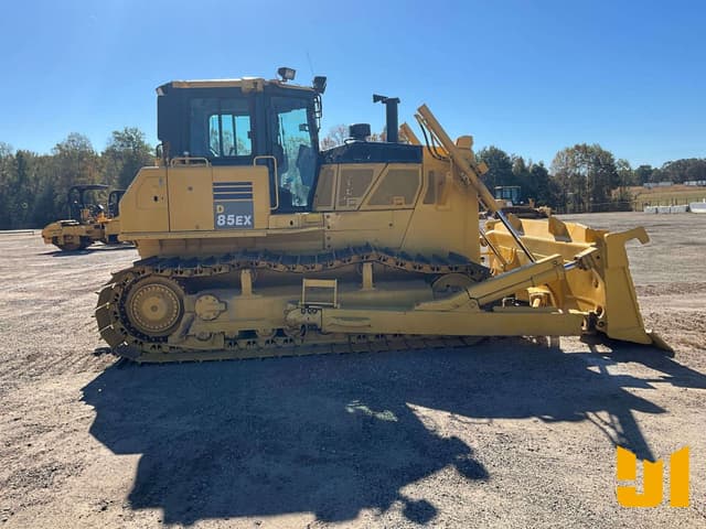 Image of Komatsu D85PX-18 equipment image 3