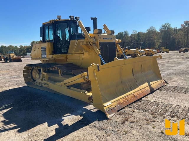 Image of Komatsu D85PX-18 equipment image 2