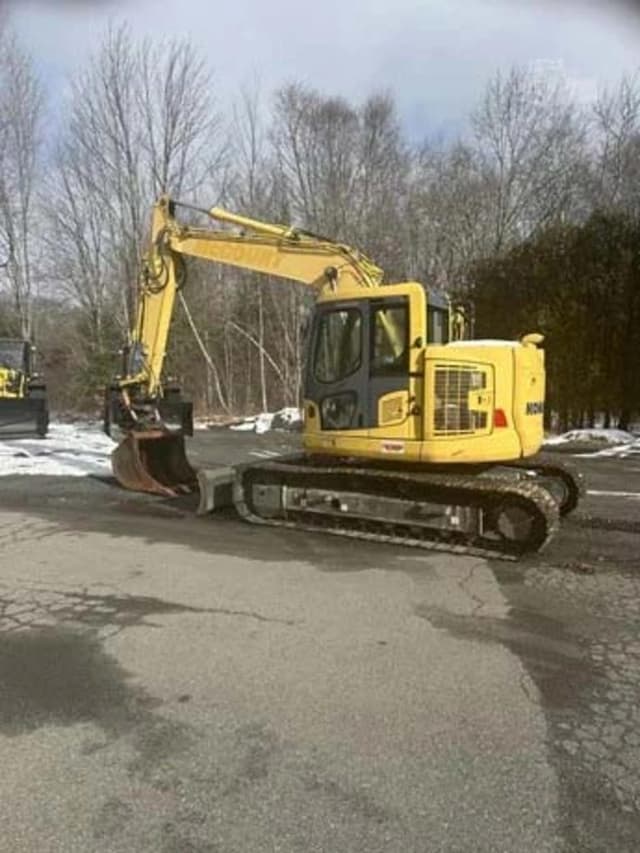 Image of Komatsu PC138USLC-10 equipment image 2
