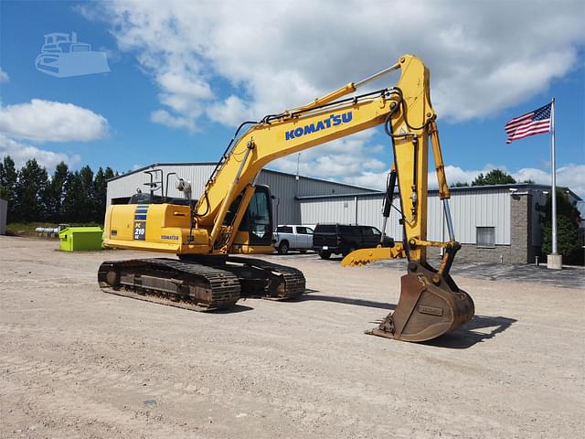 Image of Komatsu PC210LC-10 equipment image 2