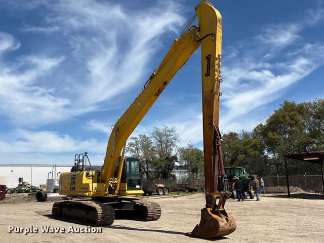 Image of Komatsu PC240LC equipment image 2